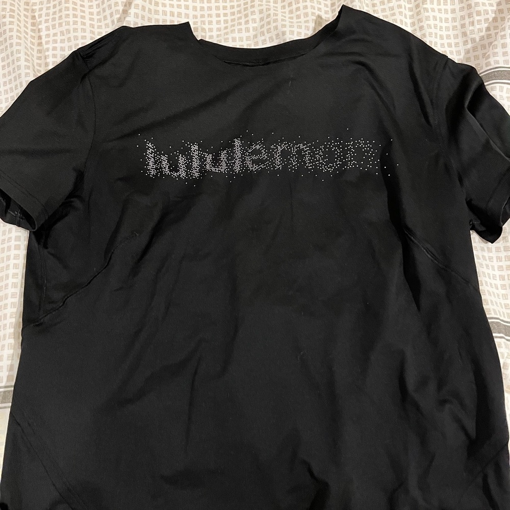 lululemon athletica Black Short Sleeve Tee